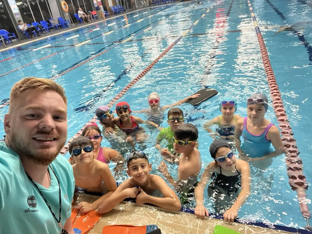 LikeSwim — тренировка в бассейне